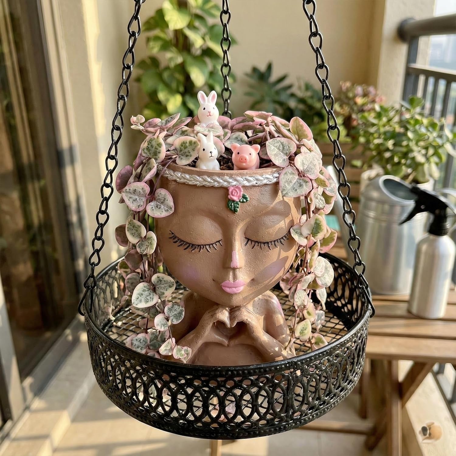 Face Planter Pot with Heart Hands, Resin Head Planter for Indoor Plants, Cute Succulent Pots with Drainage Hole, Gardening Gifts for Women Mom Teacher, 7.3" Home Decor (Brown)